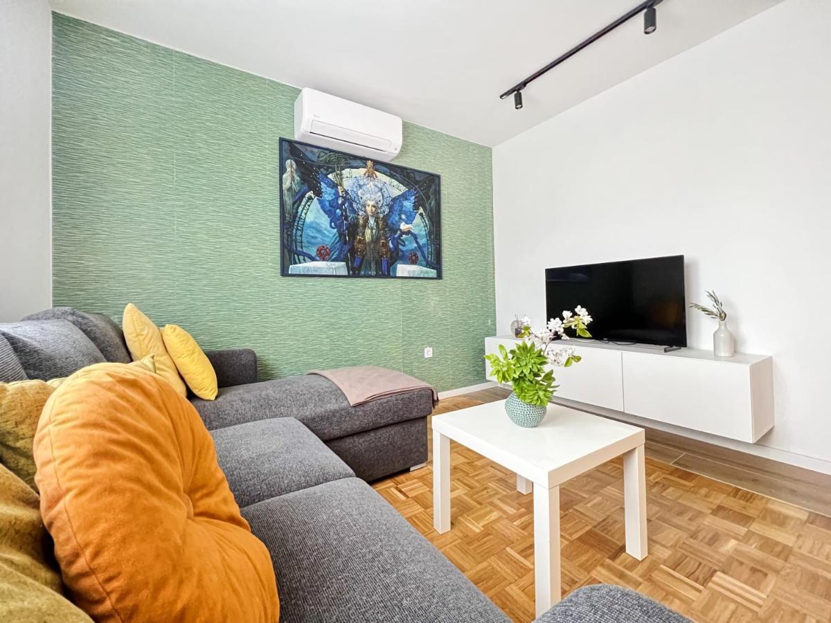 Apartments Valerian Novigrad  Exterior photo